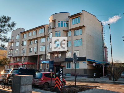 Большая двухуровневая квартира в центре